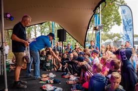 3977 FvdB 20180818 (Medium)