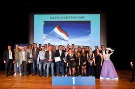 8235 FvdB 20191214 (Middel)