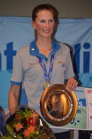 Anja Groot met zilveren bord (Small)