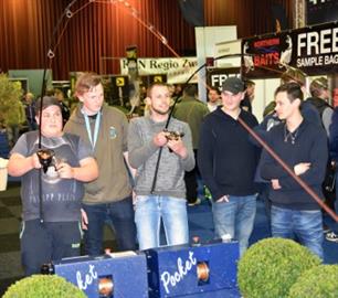 Drukbezochte beurs Carp 2016 (video)