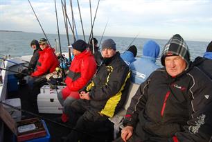 Ernest Ripson aan kop na 2e Masters Bootvissen