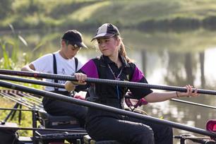 Evezet Teamcompetitie Dames en Junioren U20 bij Hellevoetsluis