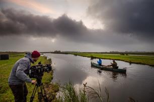 Kajakkend op polderkarper in aflevering 6 VIS TV (video)