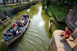 Karpervissen: grachtkarperen