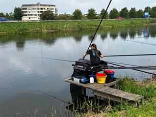 ONK Dobbervissen Dames prooi voor Linsey Plasschaert