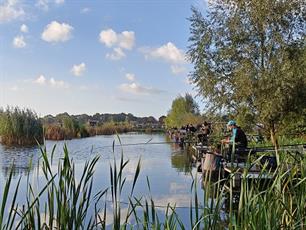 ONK Vijvervissen 2024 met extra spannende finale, schrijf je in voor de selectiewedstrijden