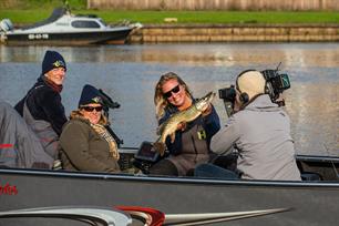 Roofvissen op de Overijsselse Vecht in De Visvrouwen