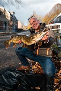 Snoeken met dood aas in VISblad TV (video)