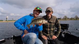 Sonarvissen op grote baars in VIS TV XL (video)