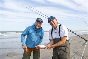 Strandvissen bij Domburg met Henri Karremans in VIS TV (video)