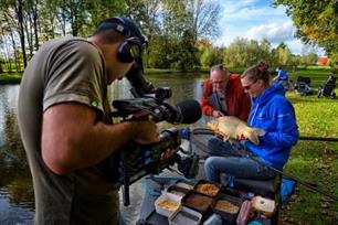 Visblad TV - de jongens tegen de meisjes