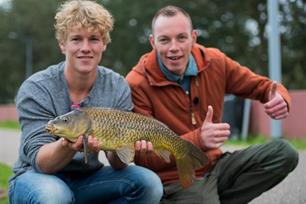 VISblad TV: met de drijvende broodkorst op karper (video)