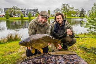 Vissen op karper in VIS TV XL (video)