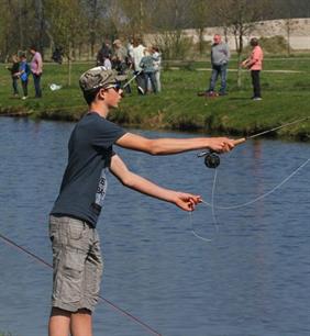 Vliegvissen leren tijdens de ‘Koolvlieg’