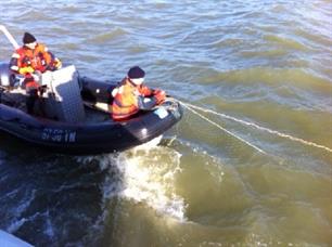 Weer 700 meter illegale netten opgevist uit Markermeer