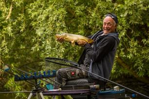 Witvissen: old soldiers never de (Ed Stoop)