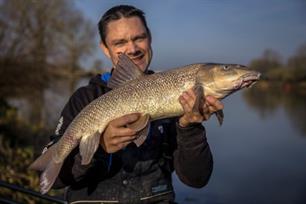 Witvissen - Vlagdobberen doe je zo!