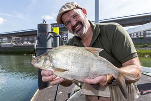 Zondag in Vis TV: Rotterdams witvis spektakel (video)